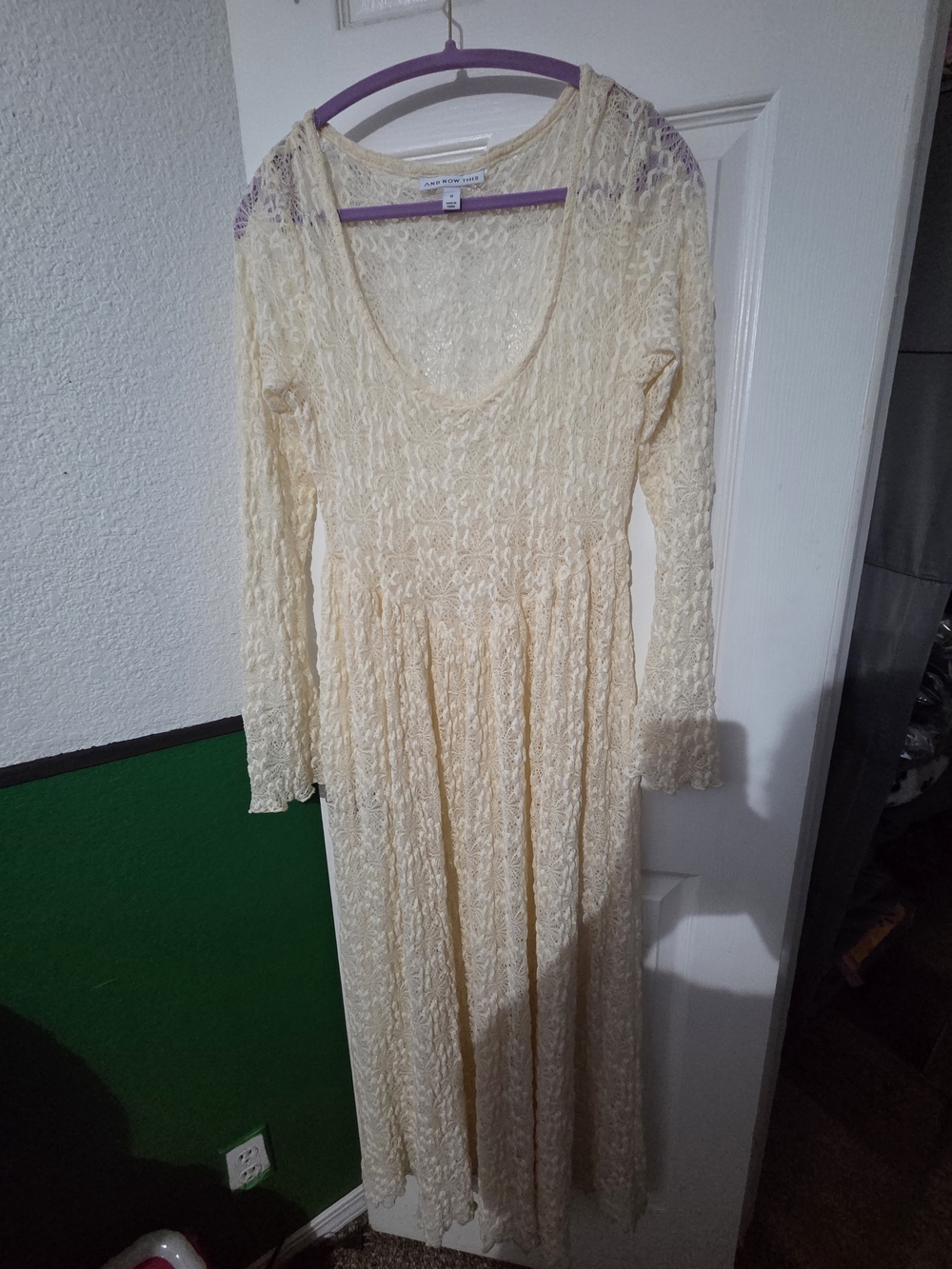 Boho Cream Lace Maxi Dress with Long Sleeves. Size M - Picture 4 of 8